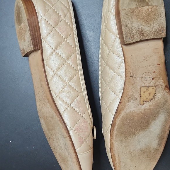 CHANEL Women G26250 Quilted Soft Lambskin Ballet Flats Cap Toe CC s, Size 38 EU - Picture 15 of 16